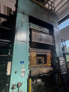 Чеканочный пресс TMP Voronezh KB8044 - 2500 тонн (ID:76335) - Dabrox.com