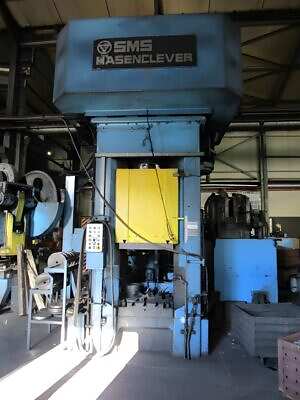 Винтовой пресс SMS Hasenclever SPK 800/820/355/1075 - 800 тонн (Фото 1)