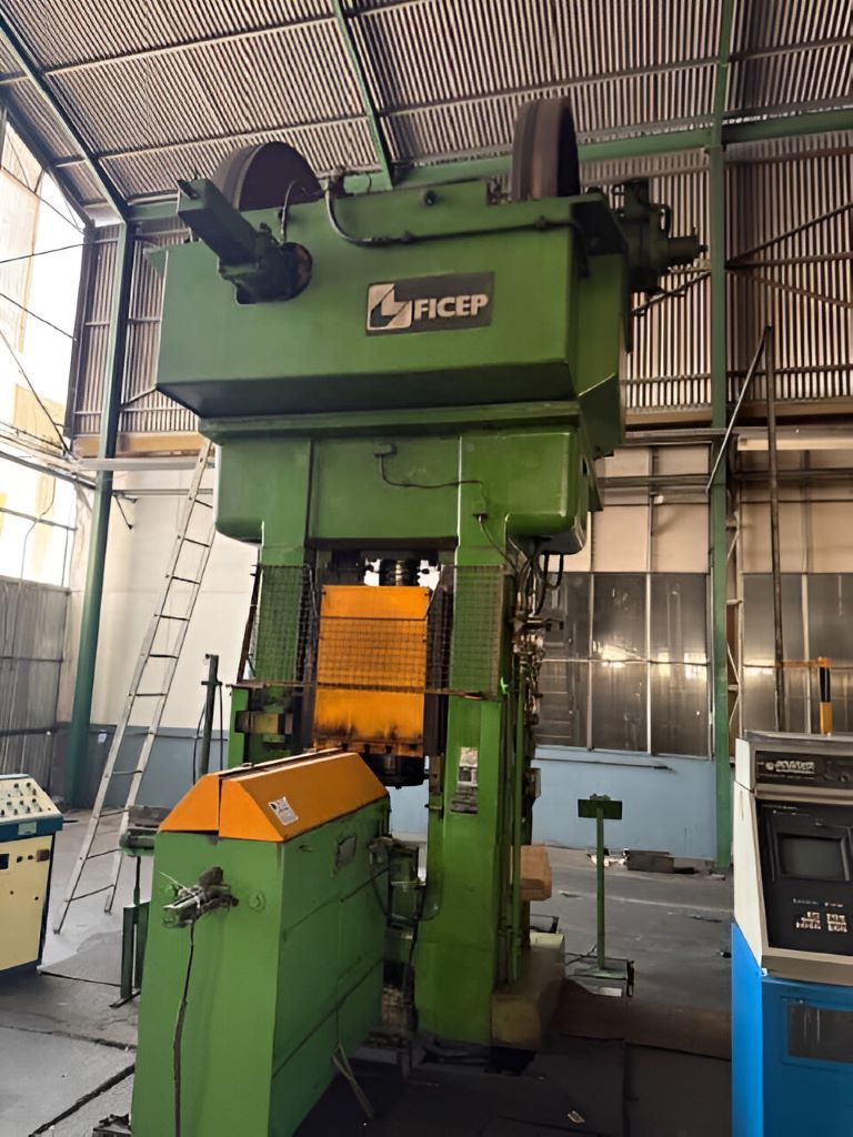 Винтовой пресс Ficep PVM 280 - 800 тонн (ID:76255) - Dabrox.com