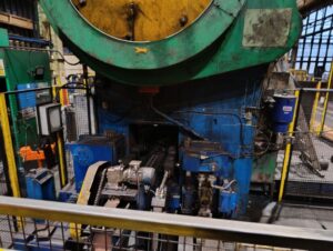 Горячештамповочный пресс Komatsu CAH2000 - 2000 тонн (ID:76397) - Dabrox.com