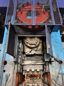 Горячештамповочный пресс Smeral LZK 4000 - 4000 тонн (ID:76418) - Dabrox.com