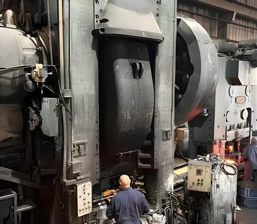 Горячештамповочный пресс Massey 2800 - 2800 тонн