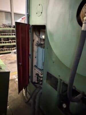 Чеканочный пресс Barnaul K8340 - 1000 тонн (Фото 1)