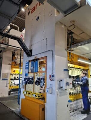 Штамповочный пресс Arisa S2-400.FD - 400 тонн (Фото 6)