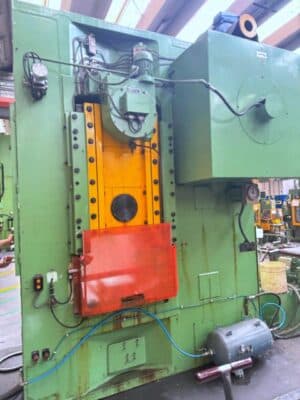 Чеканочный пресс Barnaul KB8340 B - 1000 тонн (Фото 1)