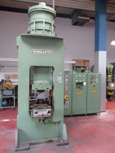 Винтовой пресс Weingarten - 320 тонн
