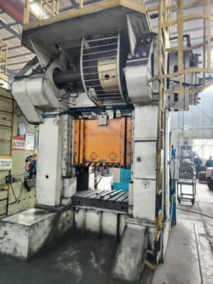 Обрезной пресс TMP Voronezh KA9033 - 200 тонн (Фото 2)
