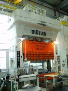 Гидравлический пресс Muller - 630 тонн