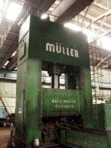 Гидравлический пресс Muller ZE 600 - 600 тонн (ID:75599) - Dabrox.com