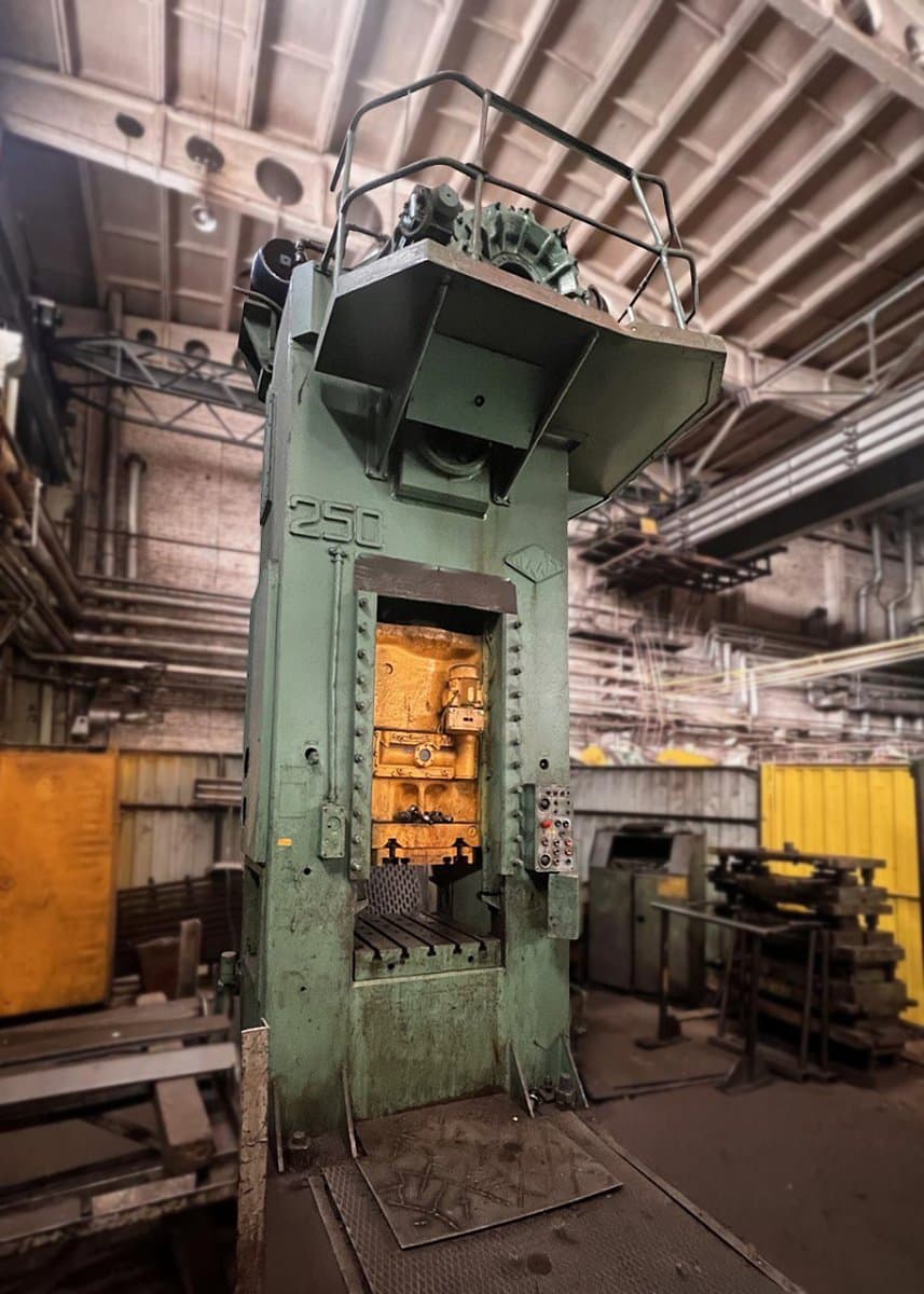 Обрезной пресс TMP Voronezh KA2534 - 250 тонн
