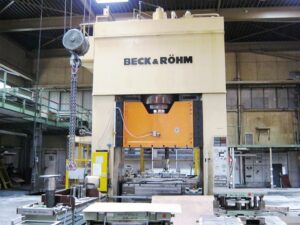 Гидравлический пресс Beck und Rohm - 1000 тонн