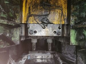 Горячештамповочный пресс TMP Voronezh KB8042 - 1600 тонн (ID:S89615) - Dabrox.com