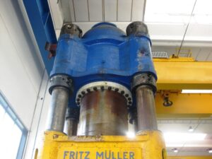 Гидравлический пресс Fritz Muller 3000 MT - 3000 тонн (ID:76017) - Dabrox.com