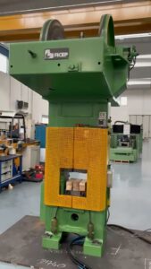 Винтовой пресс Ficep MT270/400 - 270 тонн (ID:76236) - Dabrox.com