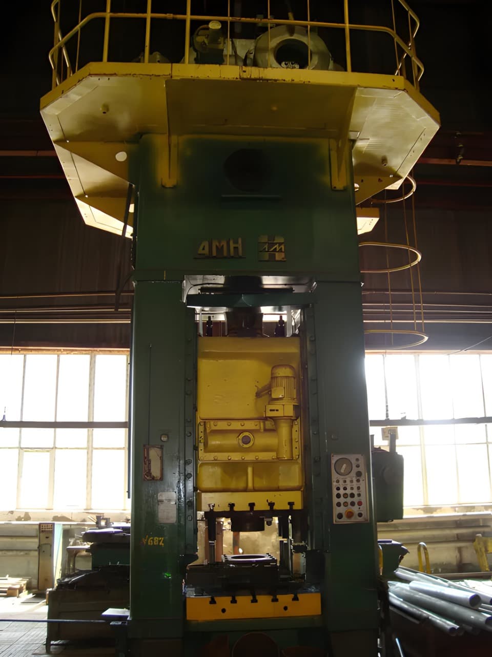 Обрезной пресс Kuzlitmash KB9536 - 400 тонн 