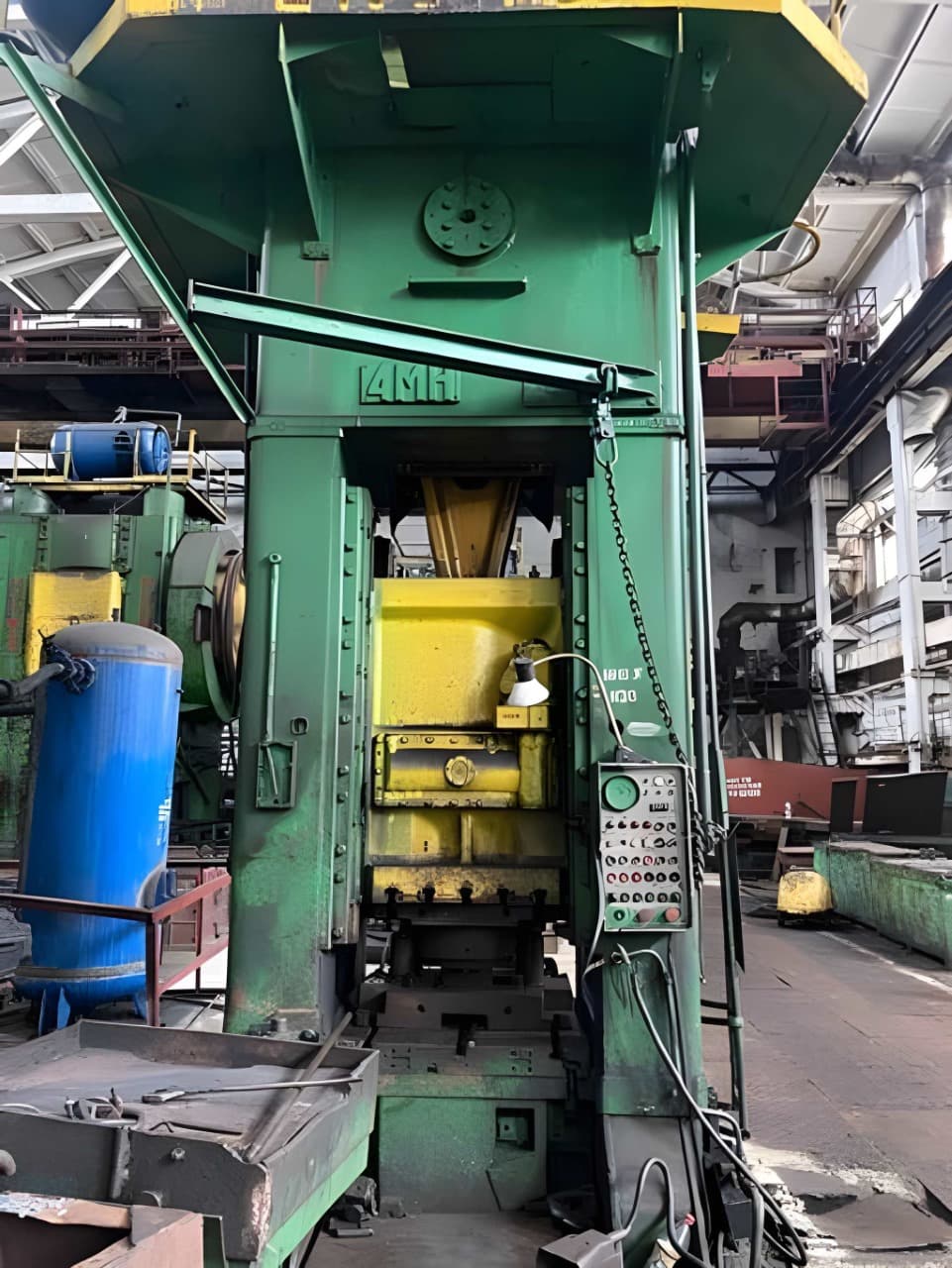 Обрезной пресс Kuzlitmash KD9536 - 400 тонн 