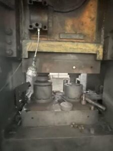 Горячештамповочный пресс Smeral LZK 2500 - 2500 тонн (ID:76311) - Dabrox.com